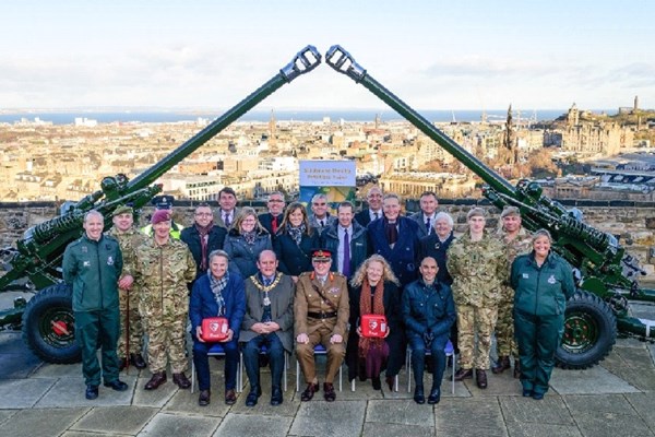 The St John and the City Defibrillator project present a defibrillator to Edinburgh Castle, 2016